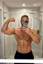 Escorts Bologna, Italy Gentlemanxx