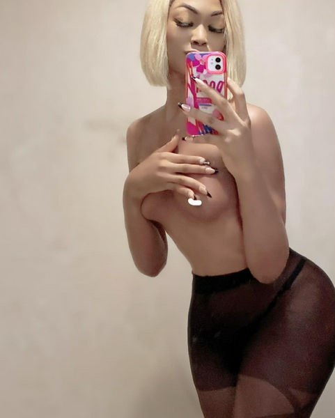 Escorts Lagos, Nigeria Mizlucy