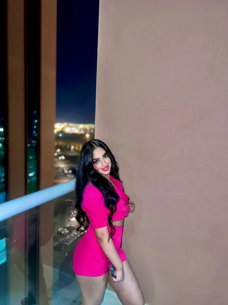 Escorts Dubai, United Arab Emirates Super Hot Escort Lita Tecom
