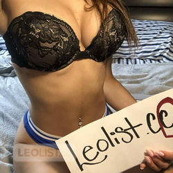 Escorts Toronto, Ontario OUTCALLS Brunette Beauty * pretty face’ bombshell