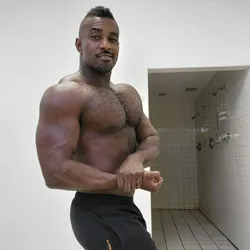 Escorts Newark, New Jersey Dark_muscle