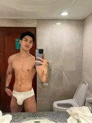 Escorts Bangkok, Thailand HUGE_ASIANBOY