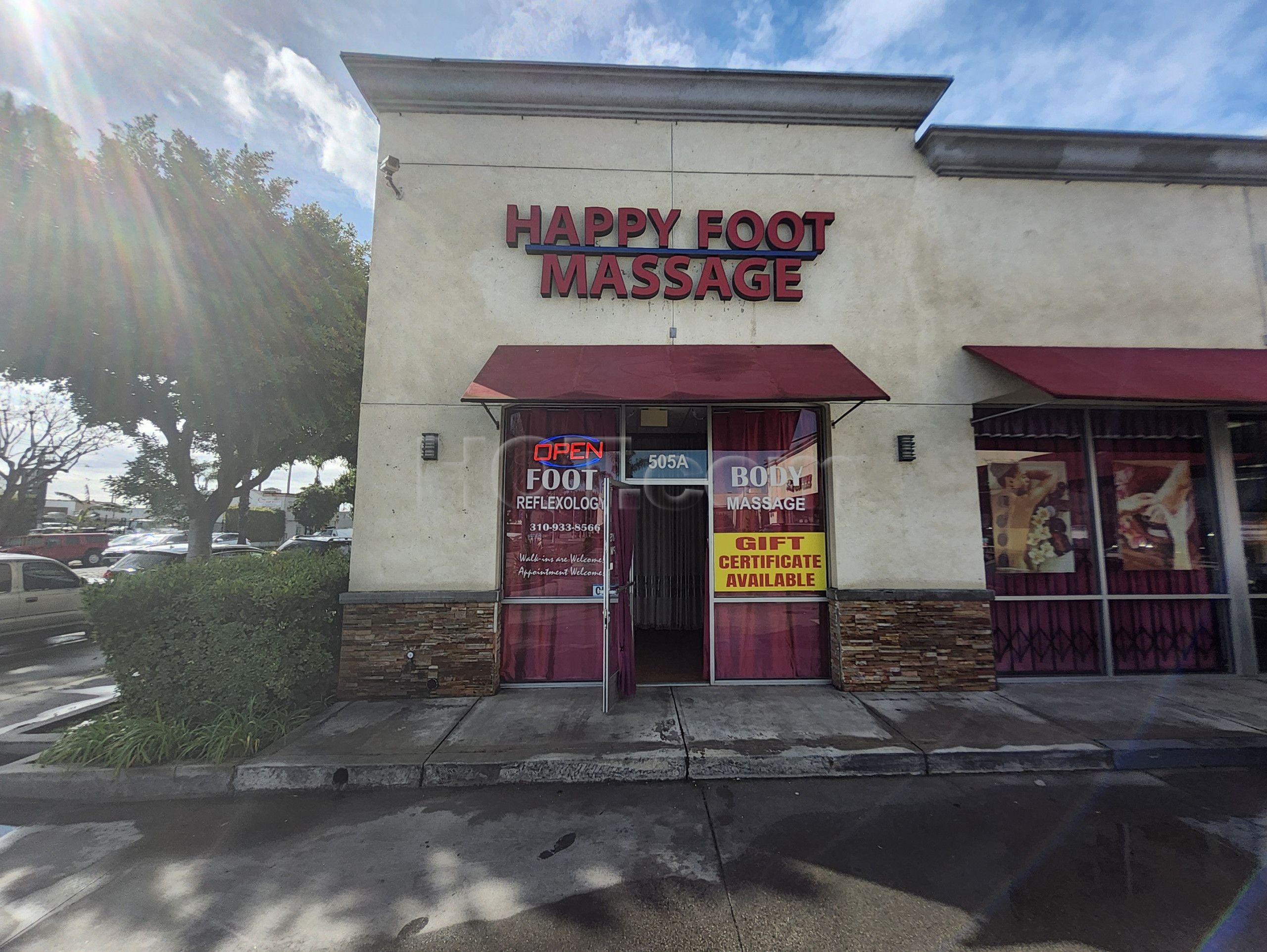 Compton, California Happy Foot Massage