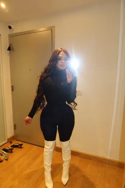 Escorts Manhattan, New York Baby Vee