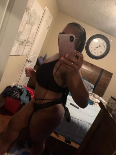 Escorts Little Rock, Arkansas MIDNIGHT SPECIALS Let your CUM rain 💧💧🌊💦 down my body ❌❌ NOTHING is off limits