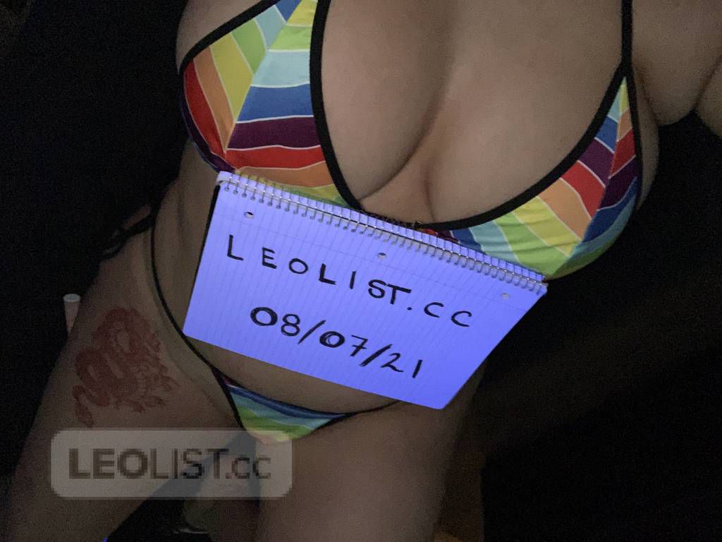 Escorts Lethbridge, Alberta $exy BustyTight Student