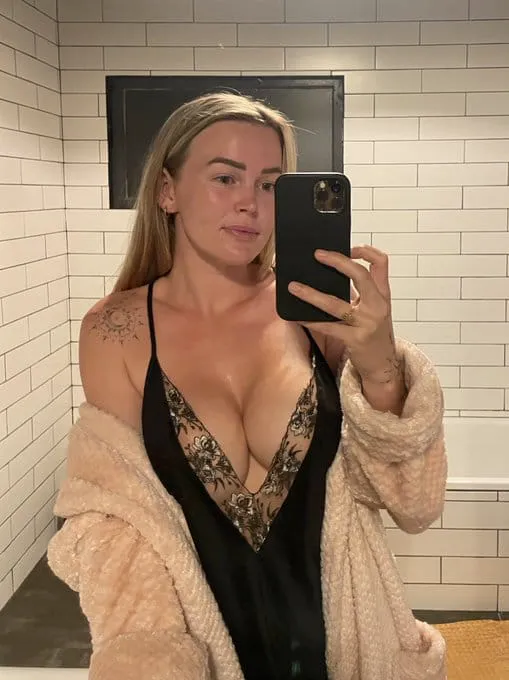 Escorts Kaunas, Lithuania Bella Sandrine