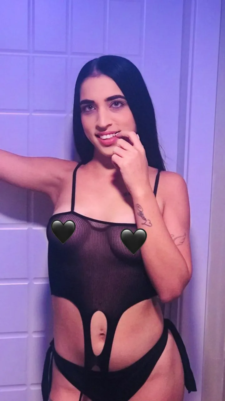 Escorts Dubai, United Arab Emirates Julieta Mancini