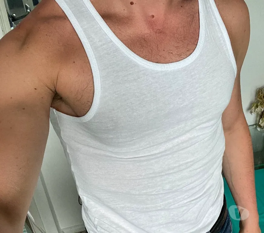Escorts Guildford, England Bisexual for weekends mostly Top