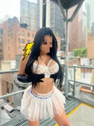 Escorts New York City, New York LatinaStefani