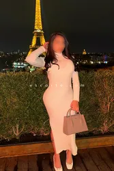 Escorts Paris, France Violet