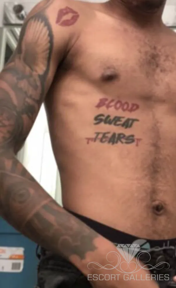 Escorts New York City, New York Ace