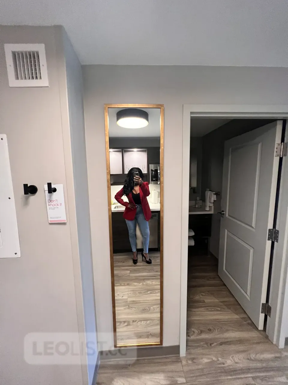 Escorts Cambridge, Ontario Melina