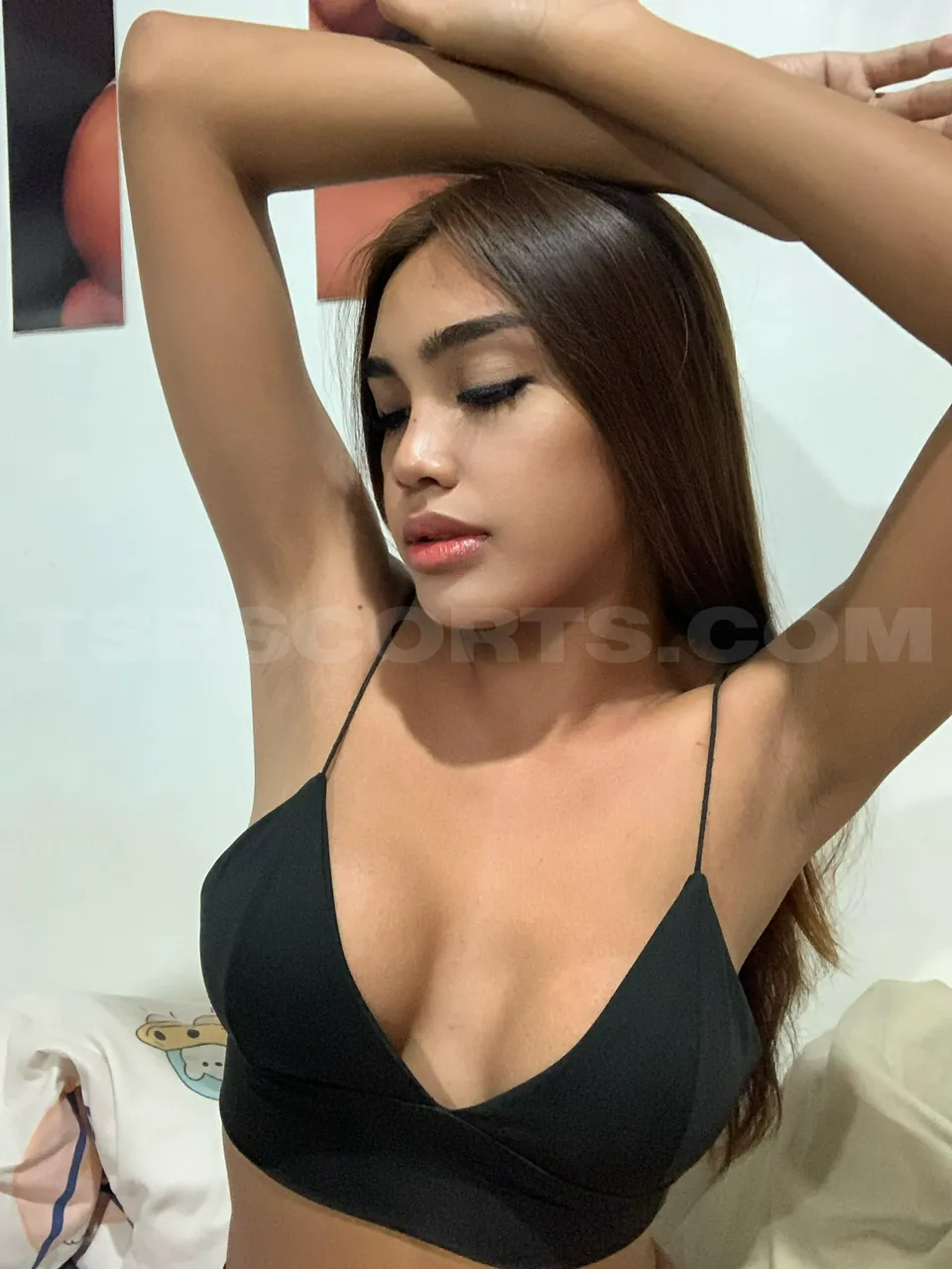 Escorts Cavite City, Philippines Luna