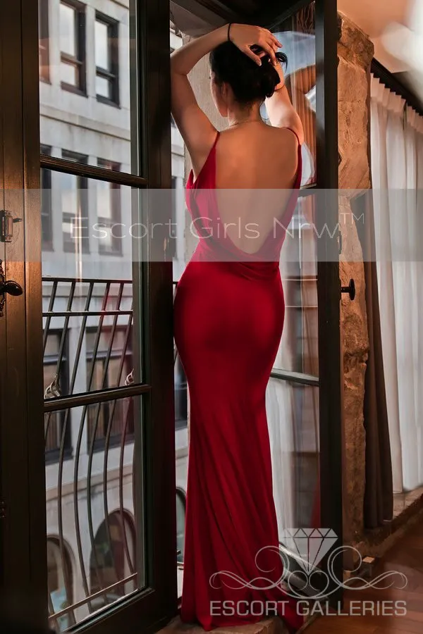 Escorts Dusseldorf, Germany Sasha