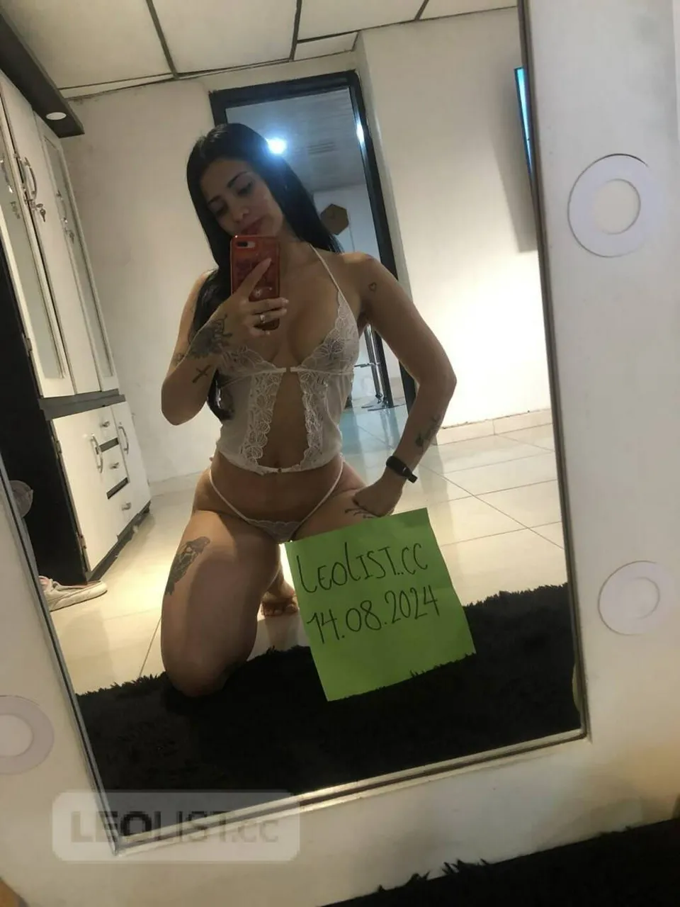 Escorts Richmond, British Columbia Available 24/7, clean, smokefree and discreet location. -