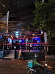 Freelance Bar Bangkok, Thailand Modern Teen Bar
