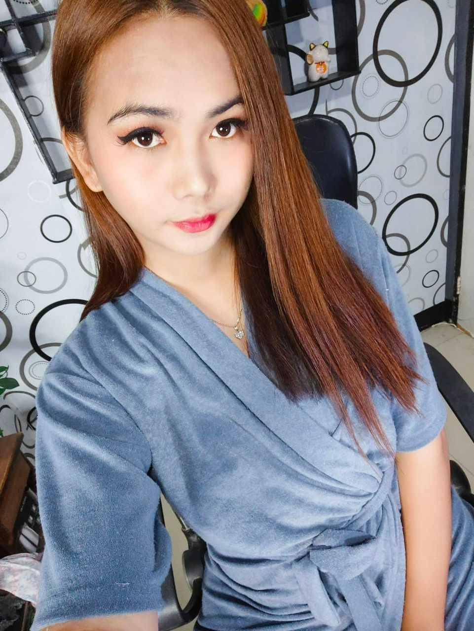 Escorts Makati City, Philippines Meet and cam show avail