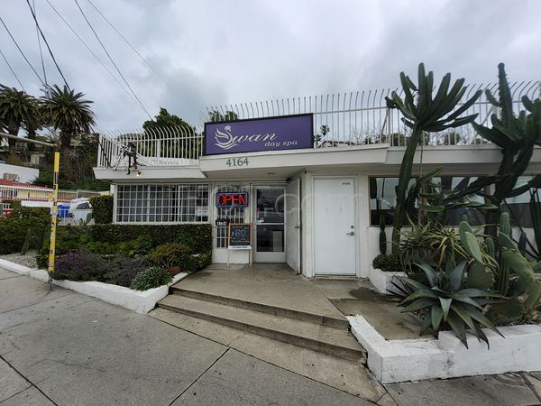 Massage Parlors Los Angeles, California Swan Day Spa