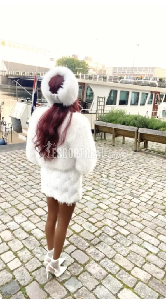 Escorts Belgium (Reservation accepted after deposit)