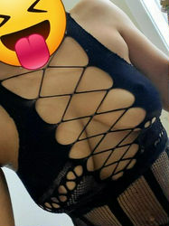 Escorts Cleveland, Ohio Itty Bitty with the Pretty Titties!
