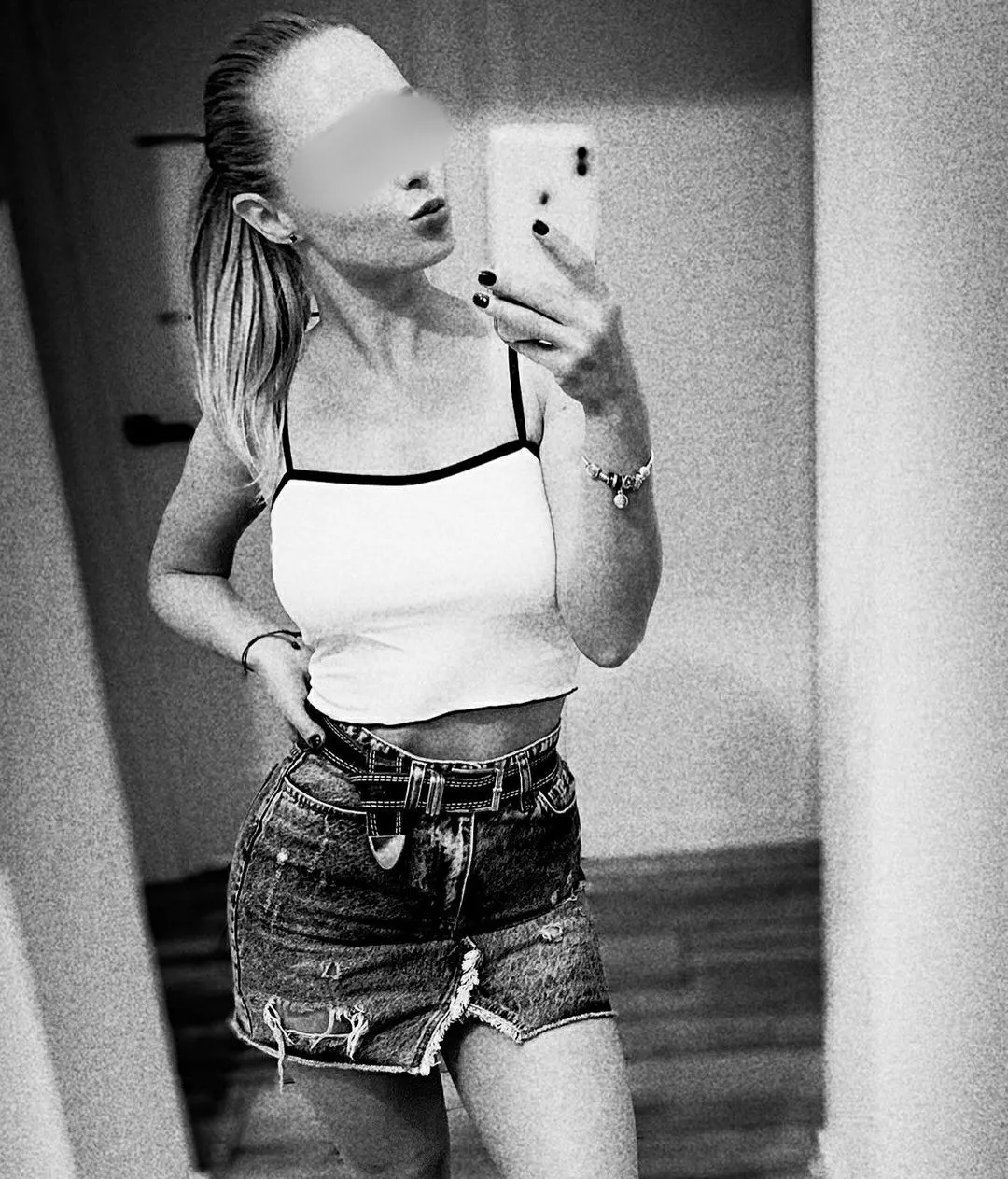 Escorts Krakow, Poland Valeria