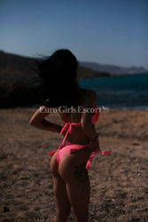 Escorts Loutraki, Greece Sexy Brunette Elizabeth