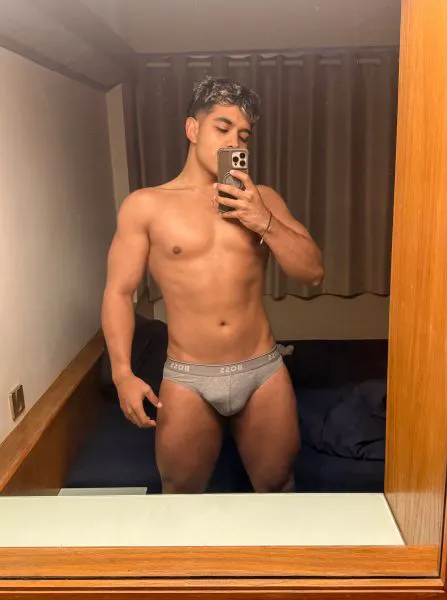 Escorts Bangkok, Thailand Androv