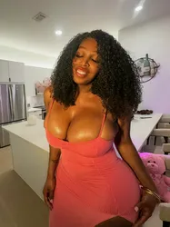 Escorts Dallas, Texas ROXIE