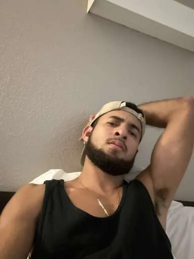 Escorts Downtown, Ohio Young Latino guy, this weekend only.