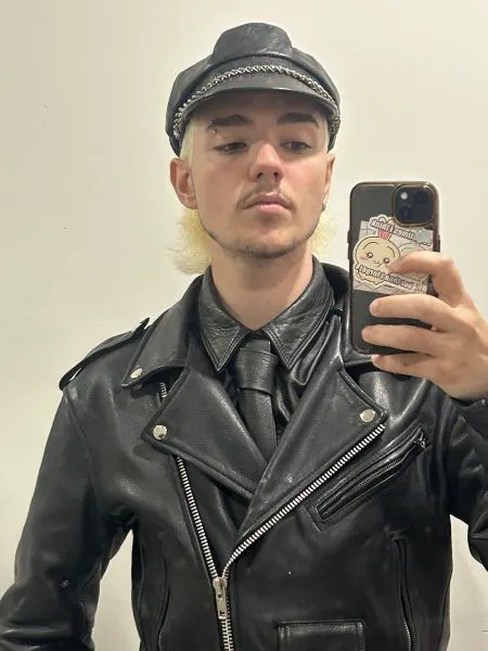 Escorts Montreal, Quebec Mikeyboyftm