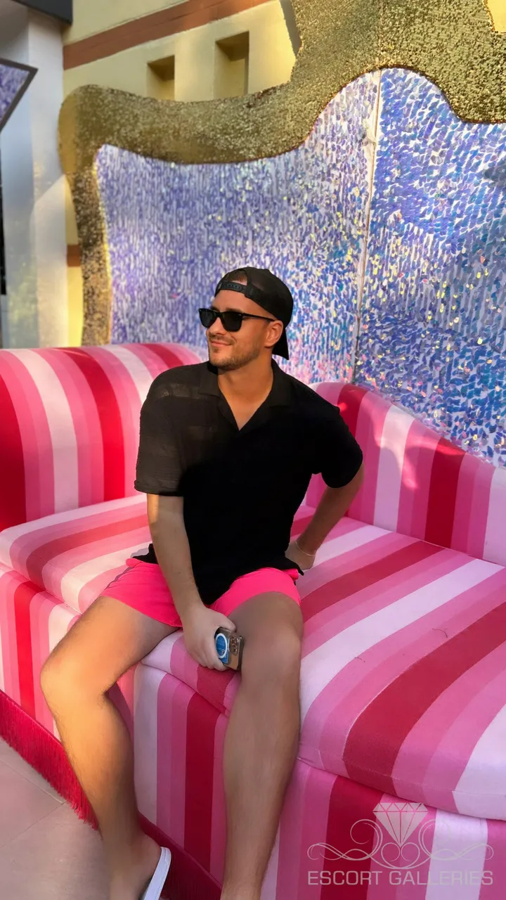 Escorts Koeln, Germany null