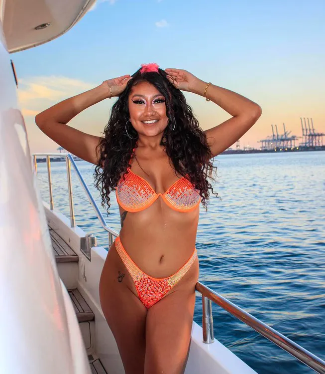 Escorts Temecula, California Mya2fine