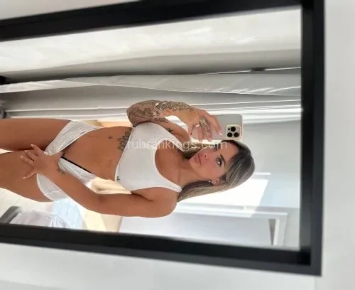 Escorts Houston, Texas Juicy girl available let’s play?