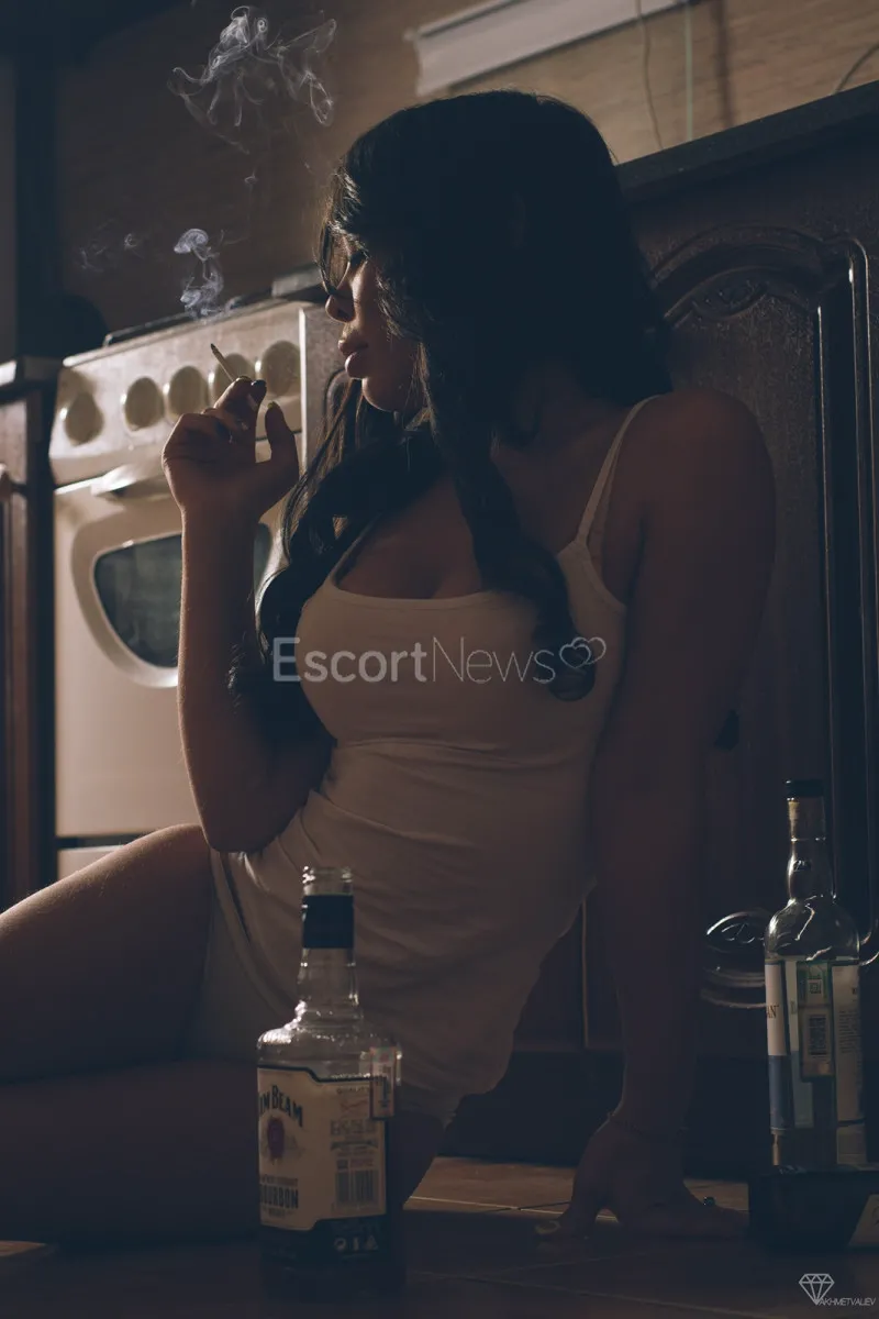 Escorts Belgium Lina