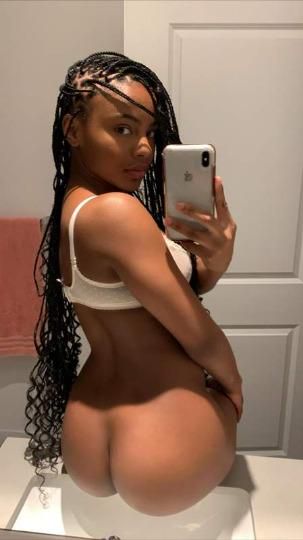 Escorts Charlotte, North Carolina 💋 Years ebony sexy girl 👅👩🏽‍🦰 Dont miss out💋 Incall\Outcall👈🚗Car Date😍Available