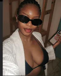 Escorts Abuja, Nigeria Suhgar Tee