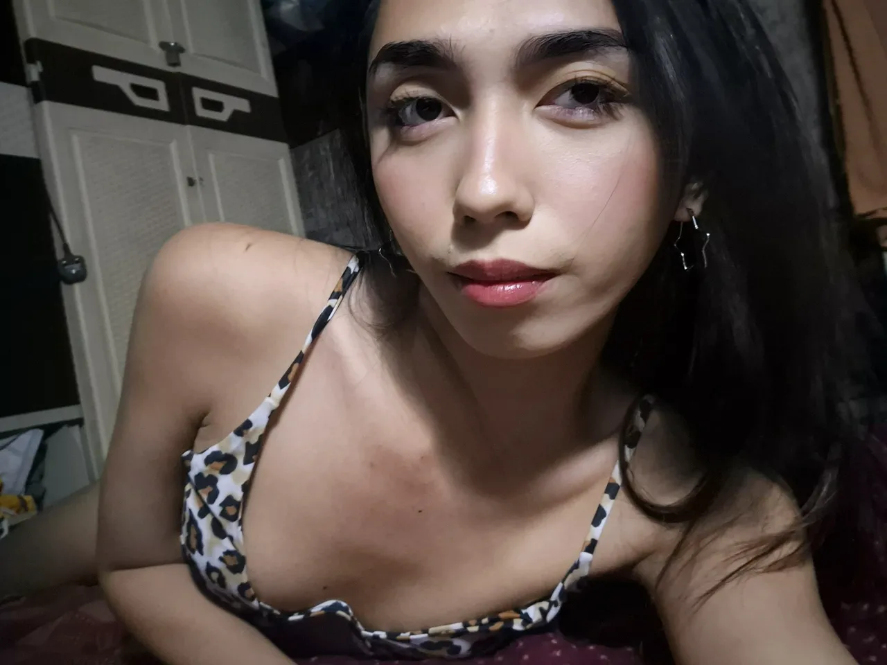 Escorts Makati City, Philippines Aikcakes