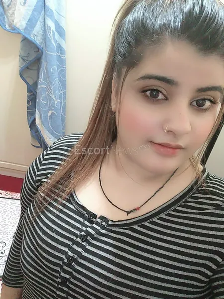 Escorts Pakistan Sumbalkhan50