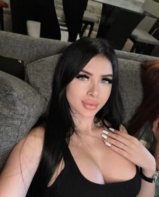 Escorts Macomb, Illinois ☞ Dana I’m Available for Realtime fun,Text me lets get oilyMemphis, US -
