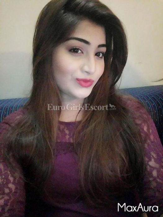 Escorts Islamabad, Pakistan Hania