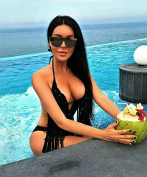 Escorts Singapore, Singapore Amazing Local Erotic Experience Escort Sofia XXX Warm Kisses