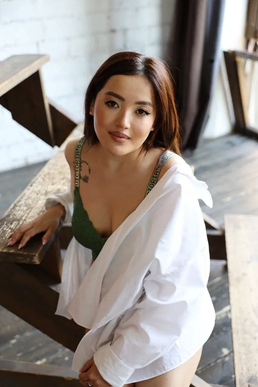 Escorts Riyadh, Saudi Arabia Поли