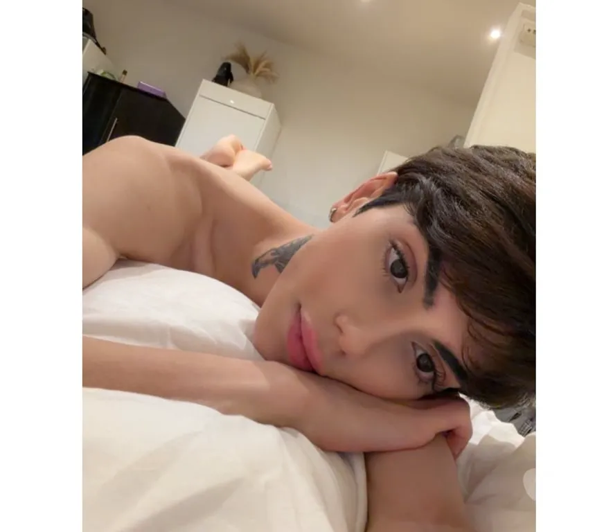 Escorts London, England Twink Vers Gay 20 Years old