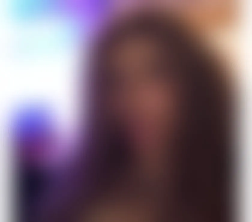 Escorts Wigan, England THICK Arab Latina doll 💕🍑
