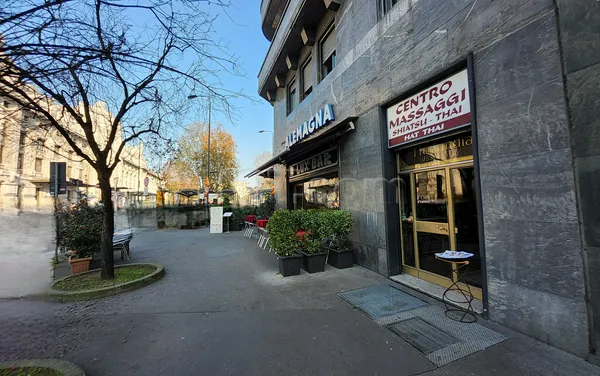 Massage Parlors Milan, Italy Hattay Thai