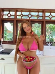 Escorts Bloomington, Illinois Dangerously cute, fatally sexy 😈