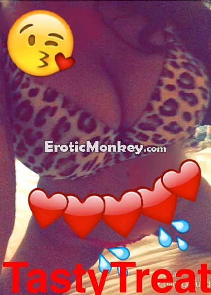 Escorts Palm Springs, California Mona