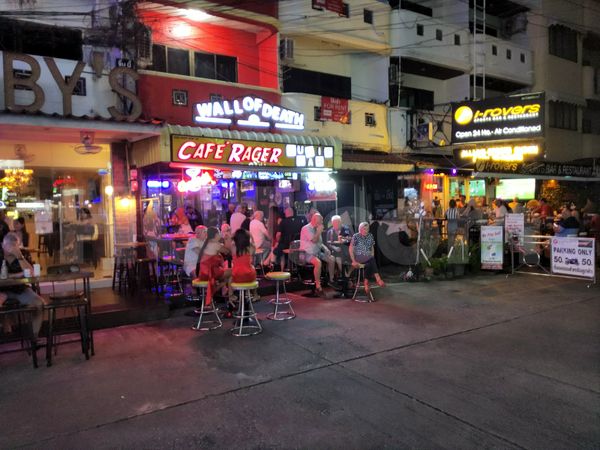 Beer Bar Pattaya, Thailand Cafe Racer