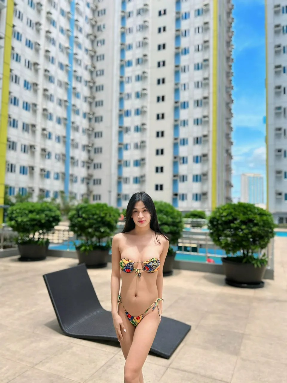 Escorts Manila, Philippines Samantha Cruz Cumshow